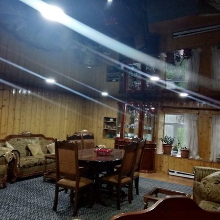 Guest House Tavaduri เมสเตีย ภายนอก รูปภาพ