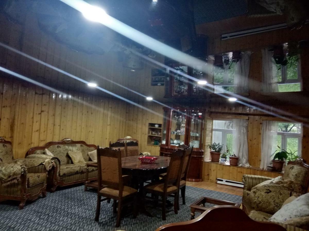 Guest House Tavaduri เมสเตีย ภายนอก รูปภาพ