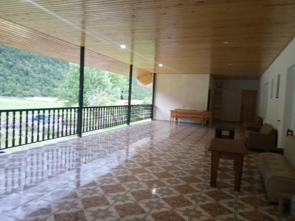 Guest House Tavaduri เมสเตีย ภายนอก รูปภาพ